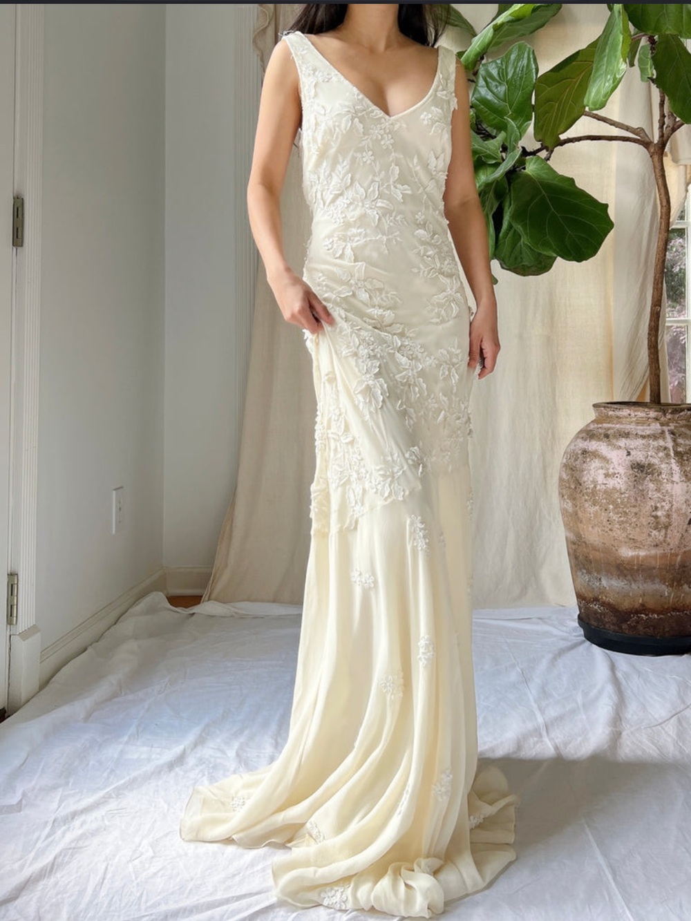 Sue Wong Cream Lace V-Neck Embroidered Wedding Gown